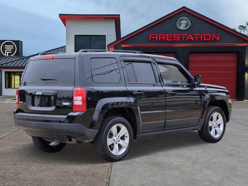 Black Clearcoat 2016 Jeep Patriot Sport