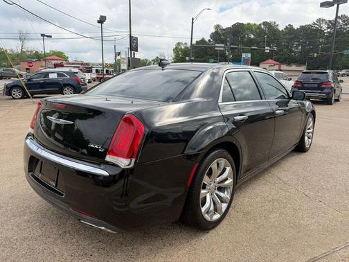 Gloss Black 2015 Chrysler 300C Base