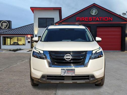 2022 Nissan Pathfinder SV 2WD