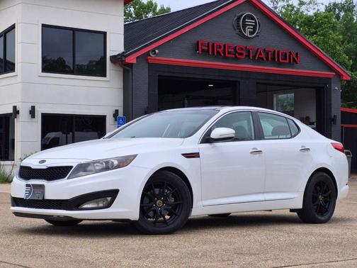Snow White Pearl 2011 Kia Optima EX