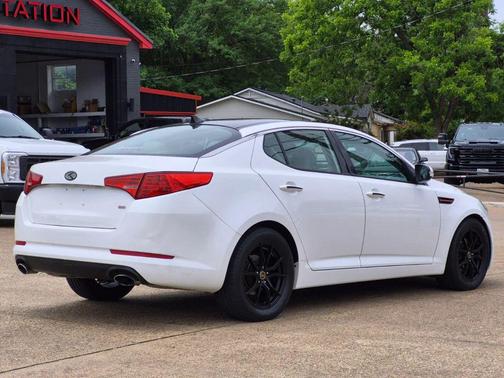 Snow White Pearl 2011 Kia Optima EX