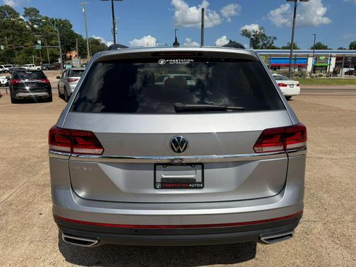 Pyrite Silver Metallic 2021 Volkswagen Atlas SE w/Tech Pkg (2021.5) Sport Utility 4D