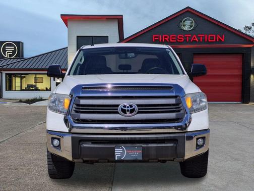 2014 Toyota Tundra SR5