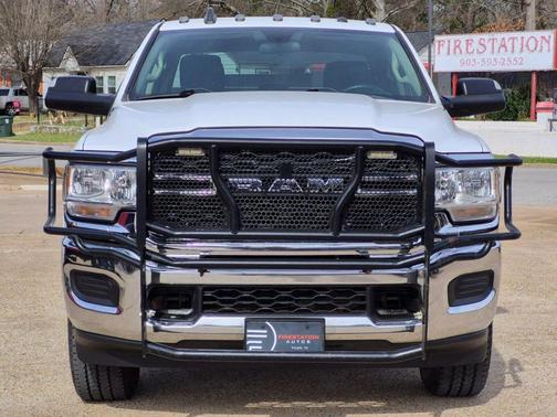 2020 RAM 2500 Tradesman Crew Cab 4x4 6'4' Box