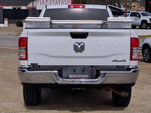 2020 RAM 2500 Tradesman Crew Cab 4x4 6'4' Box