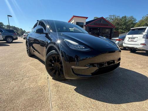 2021 Tesla Model Y Standard Range Rear-Wheel Drive