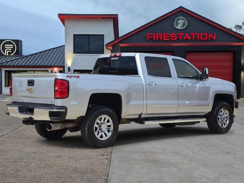 Silver Ice Metallic 2018 Chevrolet Silverado 2500 LTZ