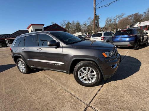 2017 Jeep Grand Cherokee Laredo