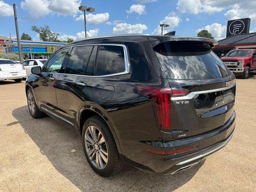 Stellar Black Metallic 2022 Cadillac XT6 Premium Luxury AWD