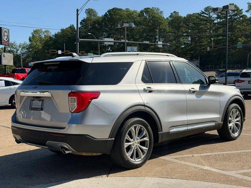 Iconic Silver Metallic 2021 Ford Explorer Limited