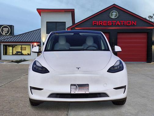 2021 Tesla Model Y Standard Range Rear-Wheel Drive