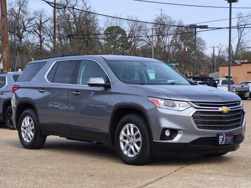 2020 Chevrolet Traverse LT Leather
