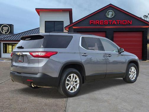 2020 Chevrolet Traverse LT Leather