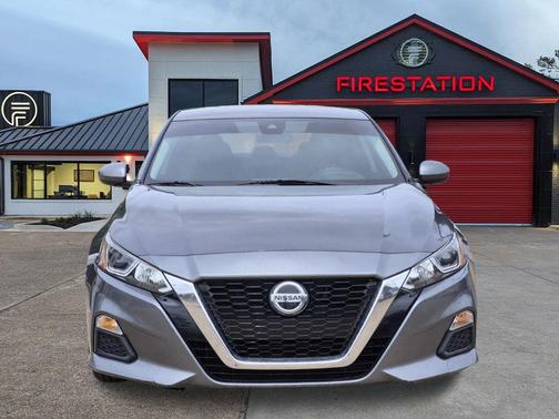 Gun Metallic 2021 Nissan Altima S FWD