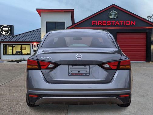 Gun Metallic 2021 Nissan Altima S FWD