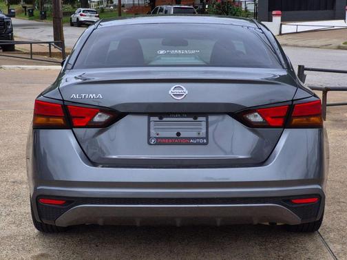 Gun Metallic 2021 Nissan Altima S FWD