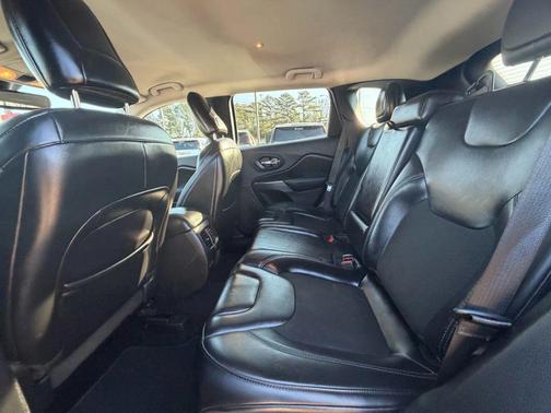 2021 Jeep Cherokee Latitude Plus