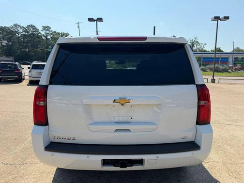 White 2019 Chevrolet Tahoe LT