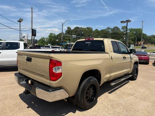 Quicksand 2018 Toyota Tundra SR5