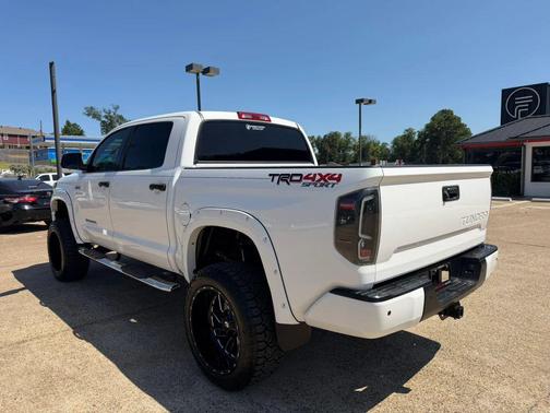 Super White 2019 Toyota Tundra SR5