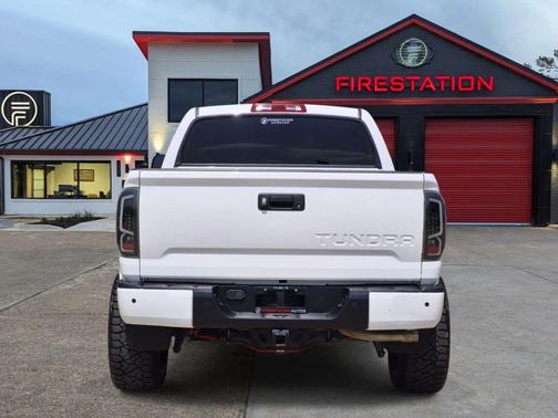 Super White 2019 Toyota Tundra SR5