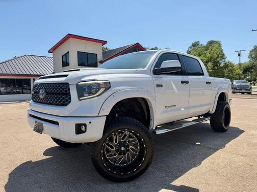 Super White 2019 Toyota Tundra SR5