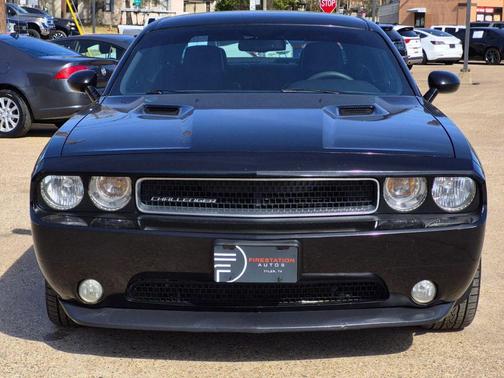 2014 Dodge Challenger SXT