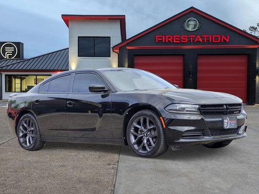 Pitch Black Clearcoat 2019 Dodge Charger SXT