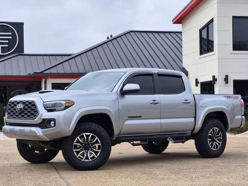 2022 Toyota Tacoma SR5