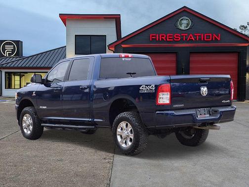 2019 RAM 2500 Big Horn Crew Cab 4x4 6'4' Box