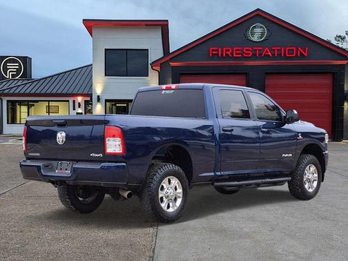 2019 RAM 2500 Big Horn Crew Cab 4x4 6'4' Box