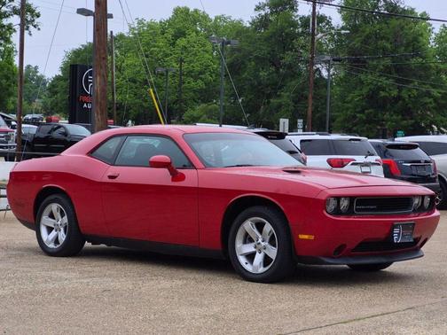 Redline 3 Coat Pearl 2011 Dodge Challenger Base
