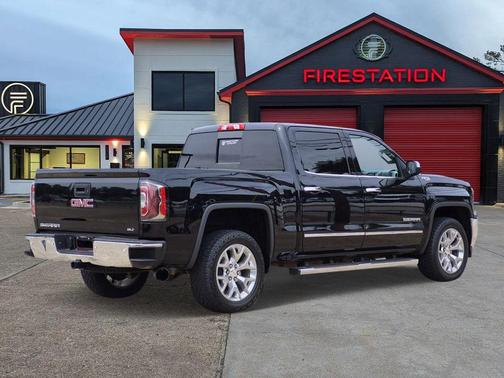 Onyx Black 2018 GMC Sierra 1500 SLT