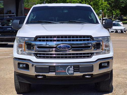 Oxford White 2019 Ford F-150 XLT