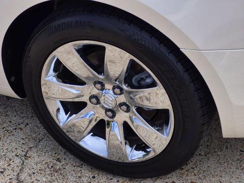 White 2012 Buick LaCrosse Premium 3