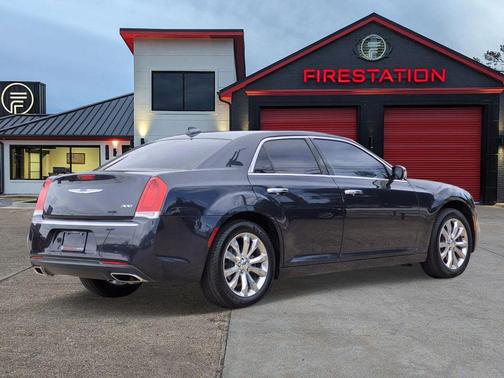 Maximum Steel Metallic Clearcoat 2019 Chrysler 300 Limited