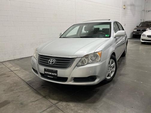 2008 Toyota Avalon XLS