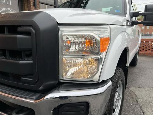 White 2014 Ford F-250 XL