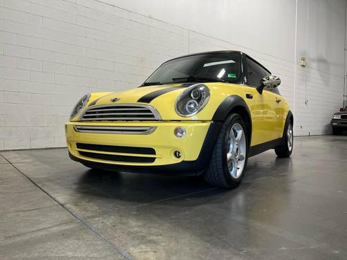 2006 MINI Cooper S Base