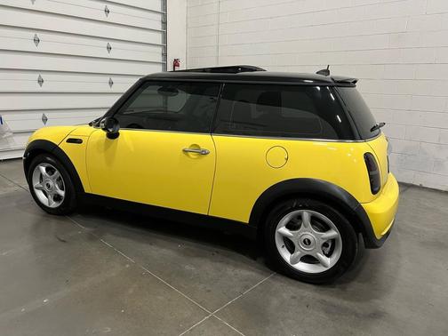 2006 MINI Cooper S Base