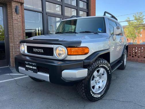 Silver 2008 Toyota FJ Cruiser Base SUV