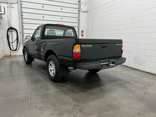2002 Toyota Tacoma Base