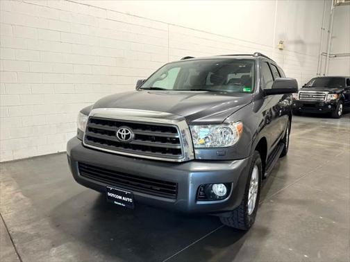 2013 Toyota Sequoia SR5