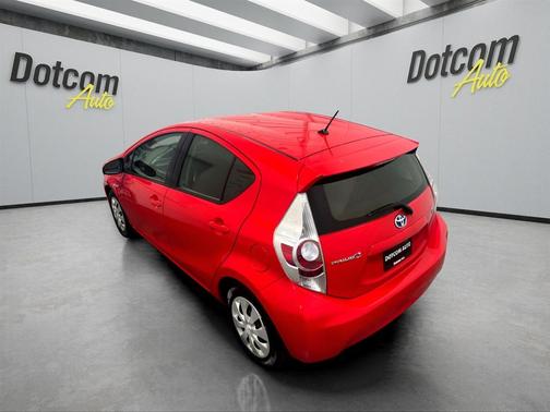 2014 Toyota Prius c Four