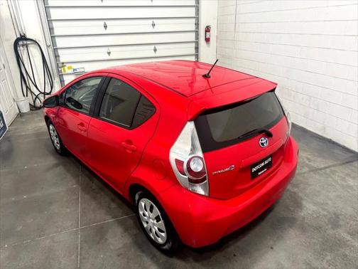 2014 Toyota Prius c Four