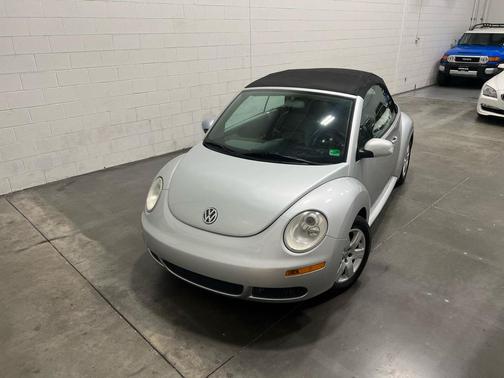 2007 Volkswagen New Beetle 2.5
