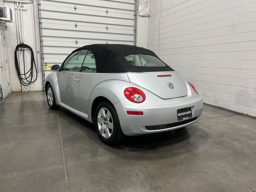 2007 Volkswagen New Beetle 2.5
