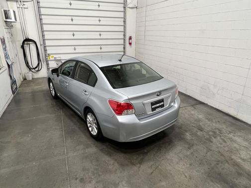 2014 Subaru Impreza 2.0i Premium