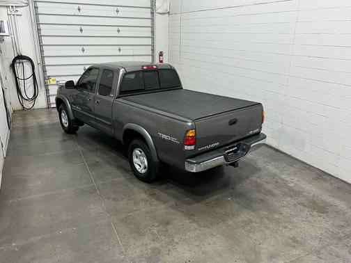 2004 Toyota Tundra SR5