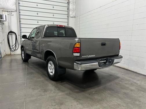 2004 Toyota Tundra SR5